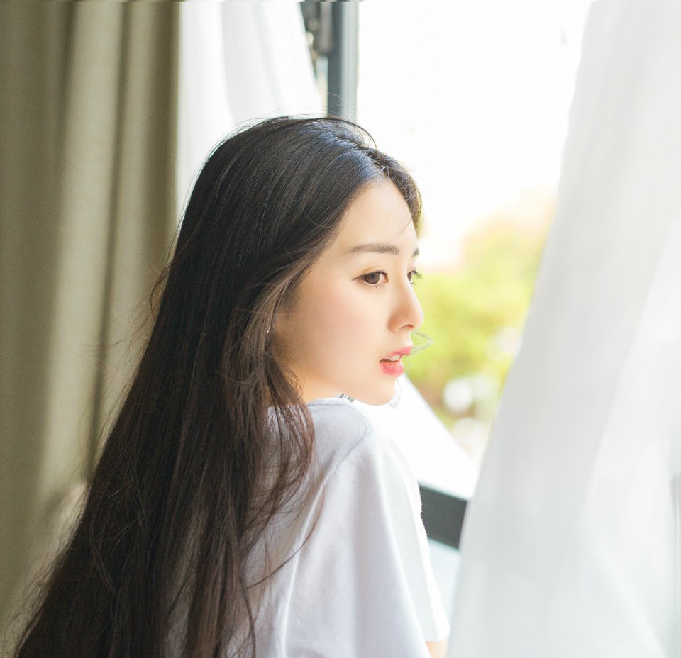 人生在世，可以没有功业，却不可以没有友情。以友情助功业则功业成；为功业找友情则友情亡。二者不可颠倒。